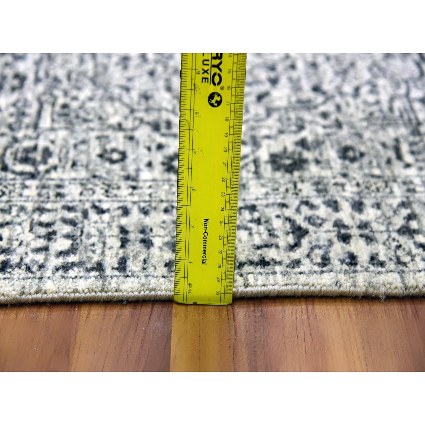 2'7"X6' White Mamluk Dynasty Design Undyed Wool Hand Knotted Runner Rug