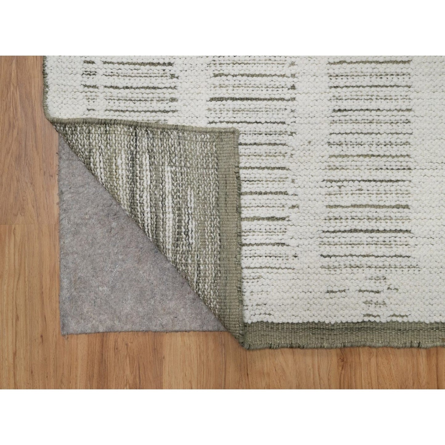 2'6"X10' Ivory Hand Woven Flat Weave Textured Natural Wool Runner Rug