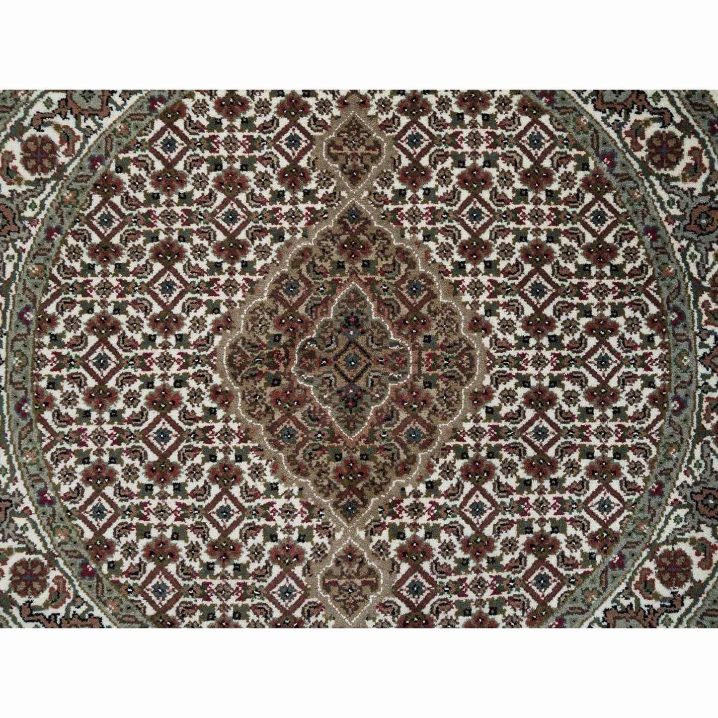 3'4"X3'4" White Mahi 175 Kpsi Wool Hand Knotted Round Rug