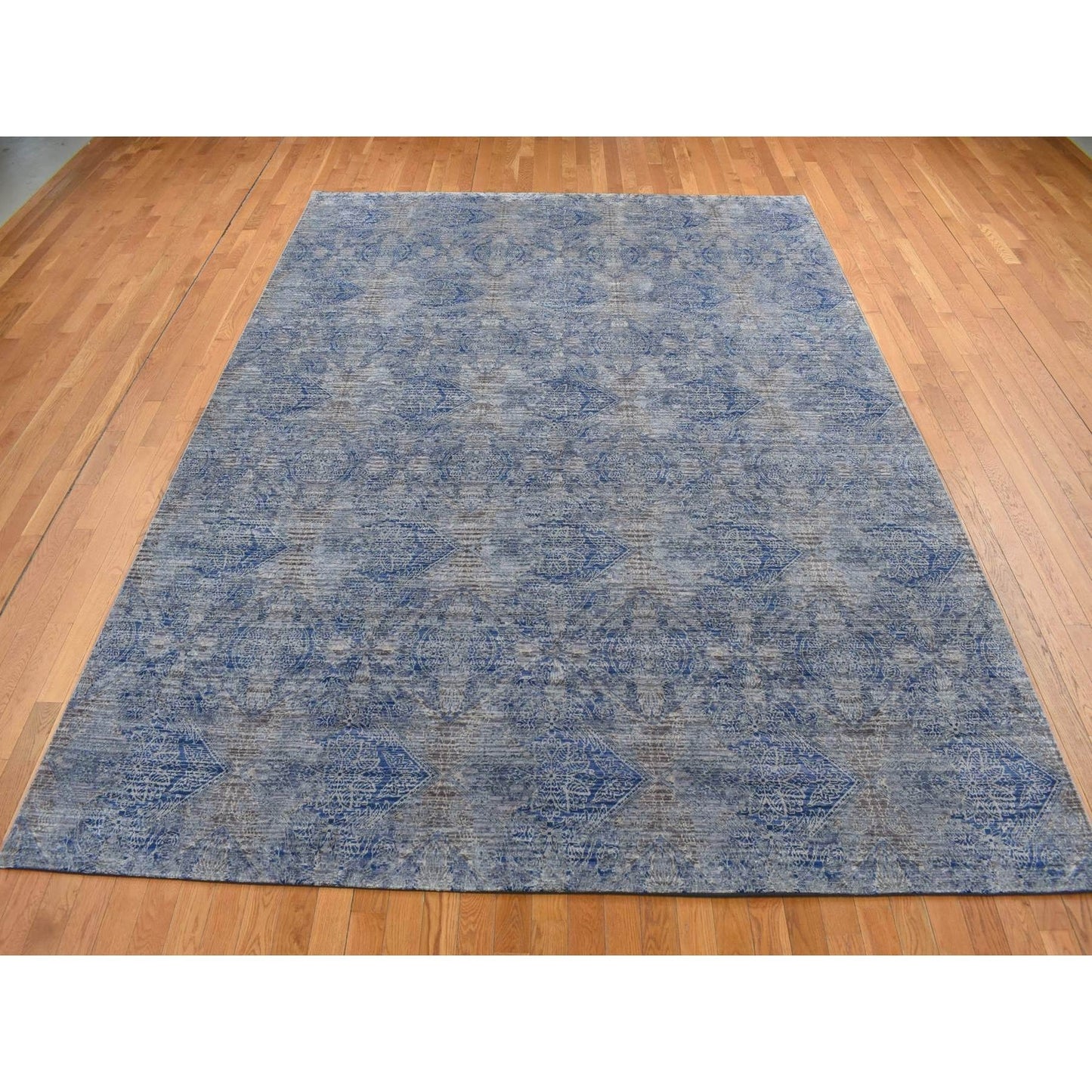 9'X12' Wolf Gray Broken Rosette Design Wool And Silk Hand Knotted Rug