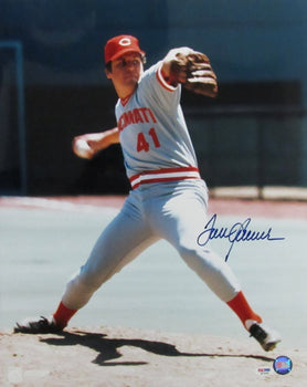 Tom Seaver Autographed 16X20 Photo Cincinnati