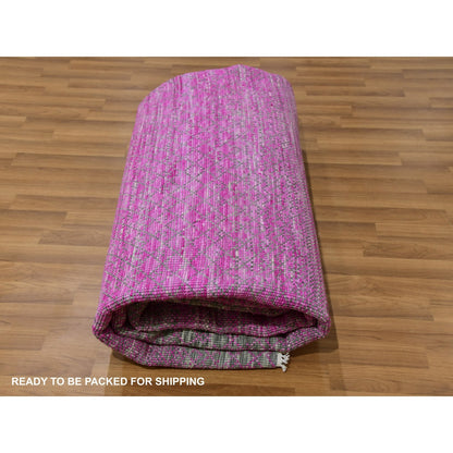 7'10"X10'1" Taffy Pink Dyed Wool Chiaroscuro Collection Hand Knotted Rug