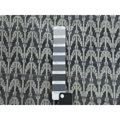 8'X10' Black Pure Raised Silk Hand Knotted Repetitive Pattern Wool Rug