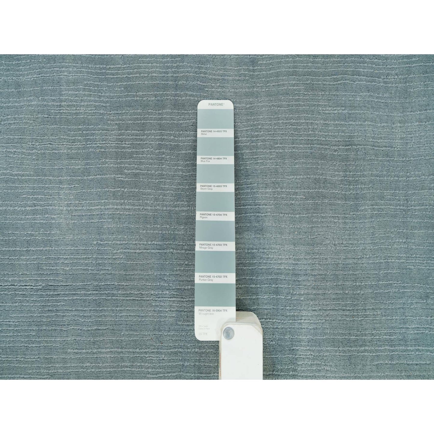 9'X11'10" Gray Loom Knotted Plain Wool And Plant Based Silk Oriental Rug