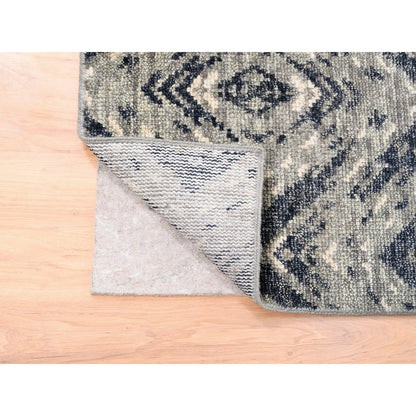 9'X12' Supple Collection All Over Square Design Erased Wool Handmade Rug