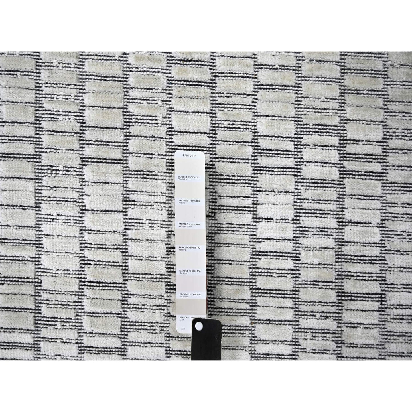 9'X12'1" Ivory Modern Roman Design Hand Loomed Oriental Rug