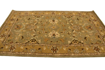 Traditional Hand-Tufted Oriental Rug Floral