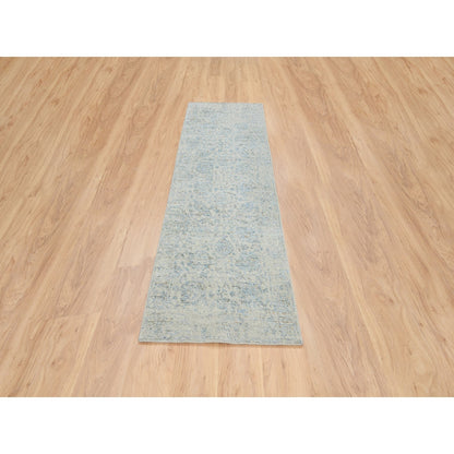 2'6"X8' Gray Jacquard Hand Loomed Tebraz Design Wool And Silk Runner Rug