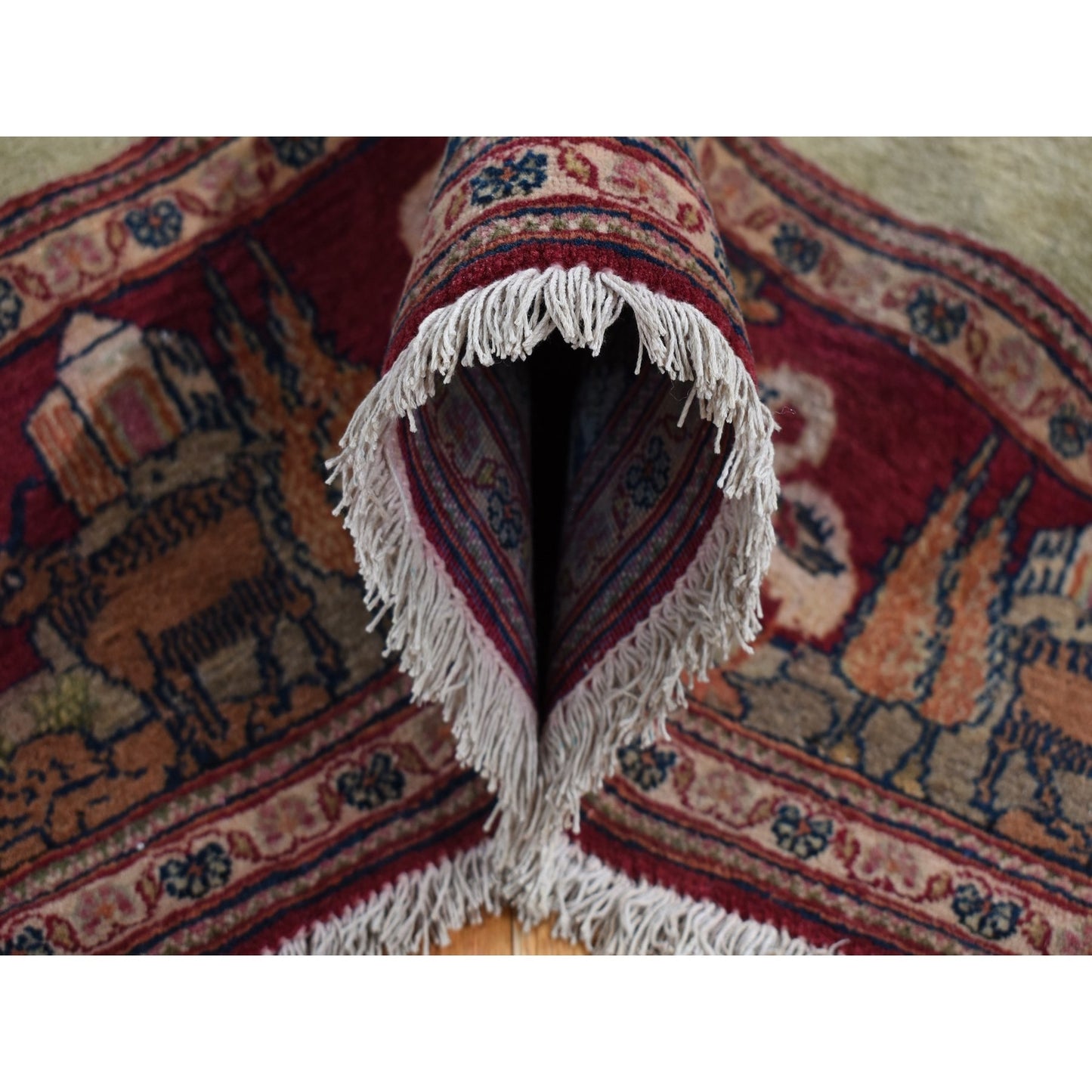 4'7"X6'7" White Antique Kishoon Design Hand Knotted Pure Wool Rug
