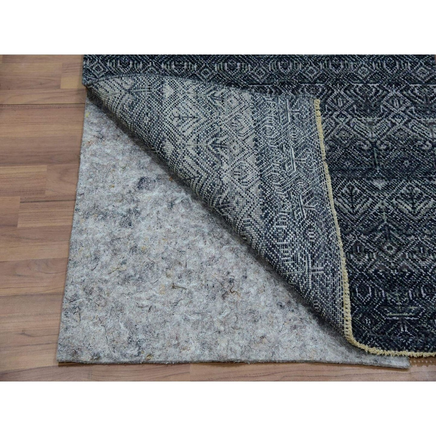 2'7"X8' Gray Hand Knotted Kohinoor Herrita Shiny Wool Runner Oriental Rug