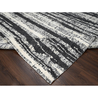 8'3"X10' Black And Ivory Modern Design Organic Wool Oriental Rug