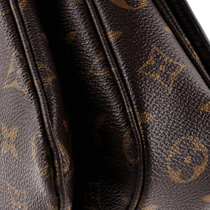 Louis Vuitton Pochette Metis Monogram Canvas