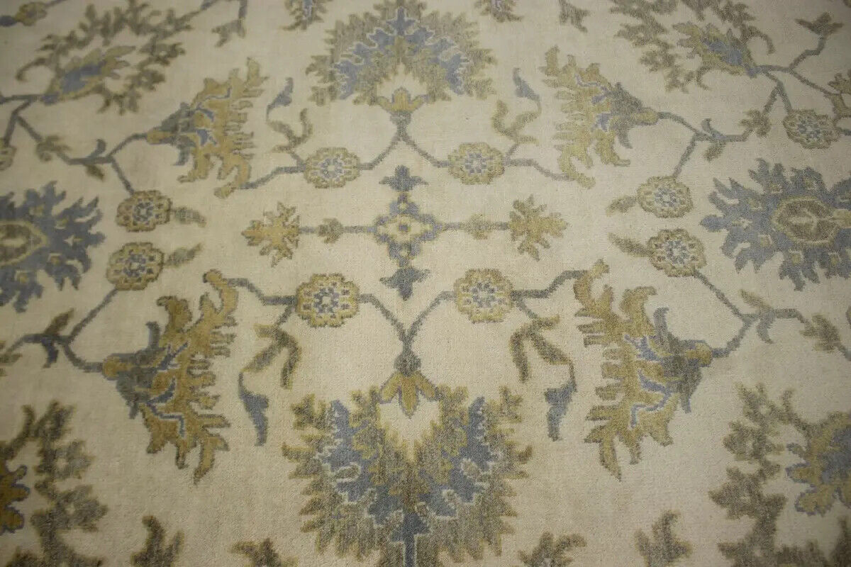 Hand-Knotted Oushak Chobi Wool Rug Cream Floral