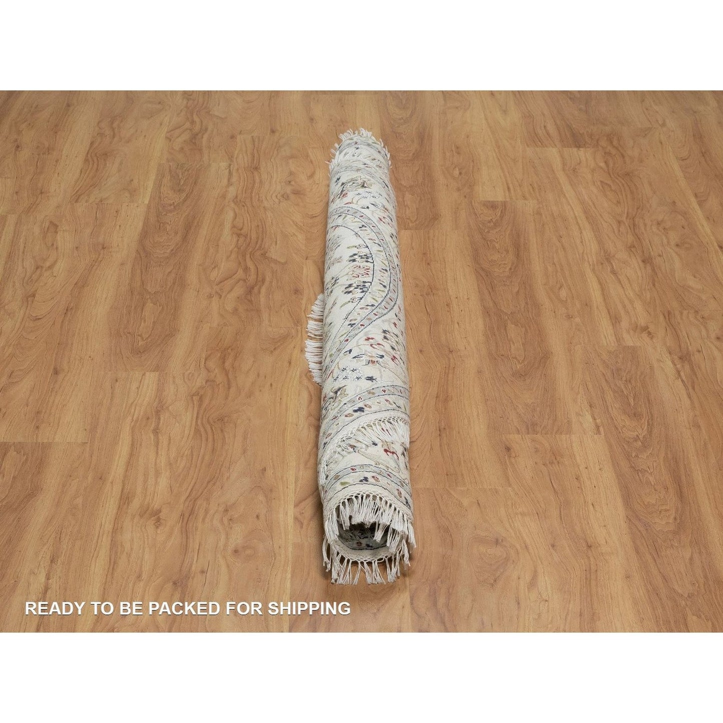 6'X6' Ivory Hand Knotted Nain With Flower Pattern Wool And Silk Round Rug