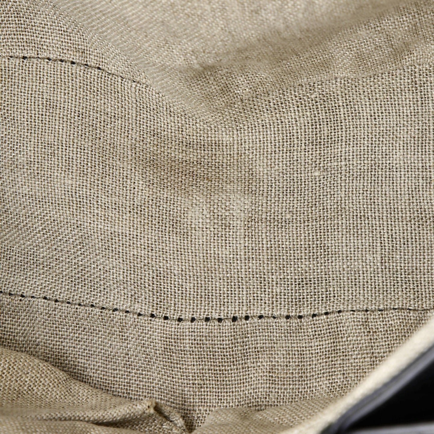 Gucci Interlocking Top Handle Bag Leather Medium