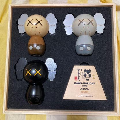 KAWS HOLIDAY JAPAN Kokeshi Doll Set Limited 1000 Usaburo Rare From Japan