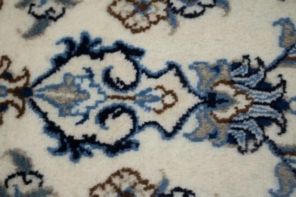 Small Entrance Traditional Thick Pile Area Rug