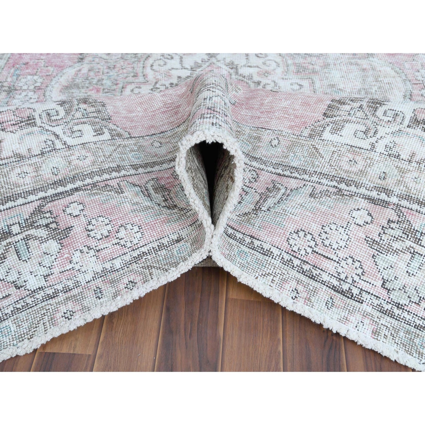 6'4"X9'6" Red Natural Wool Bohemian Farsian Tebraz Medallion Design Rug