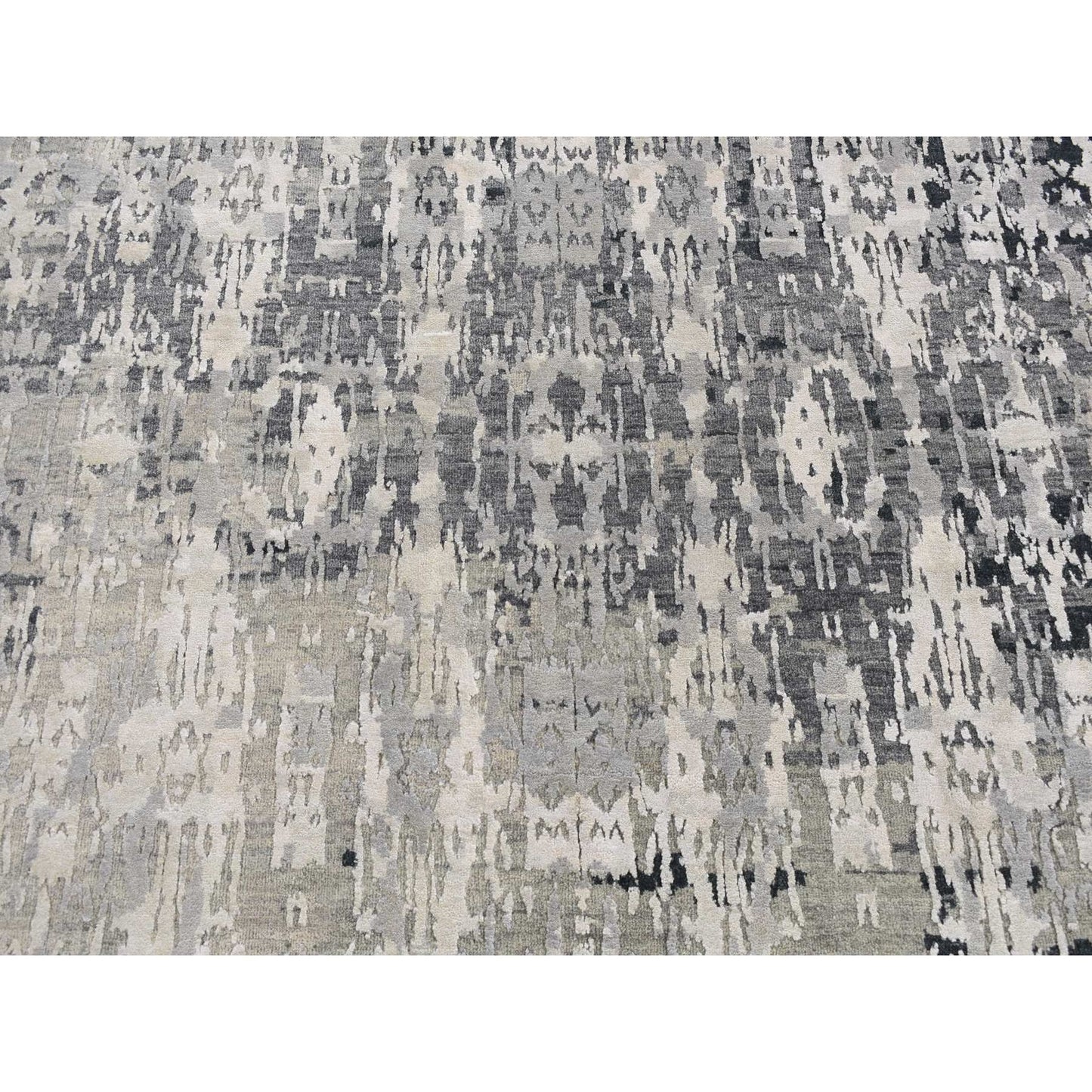 8'10"X11'8" Cloud Gray Erased Design Wool With Real Silk Hand Knotted Rug