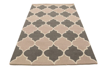Cream & Taupe Trellis Style Foyer 5X8 Hand-Tufted
