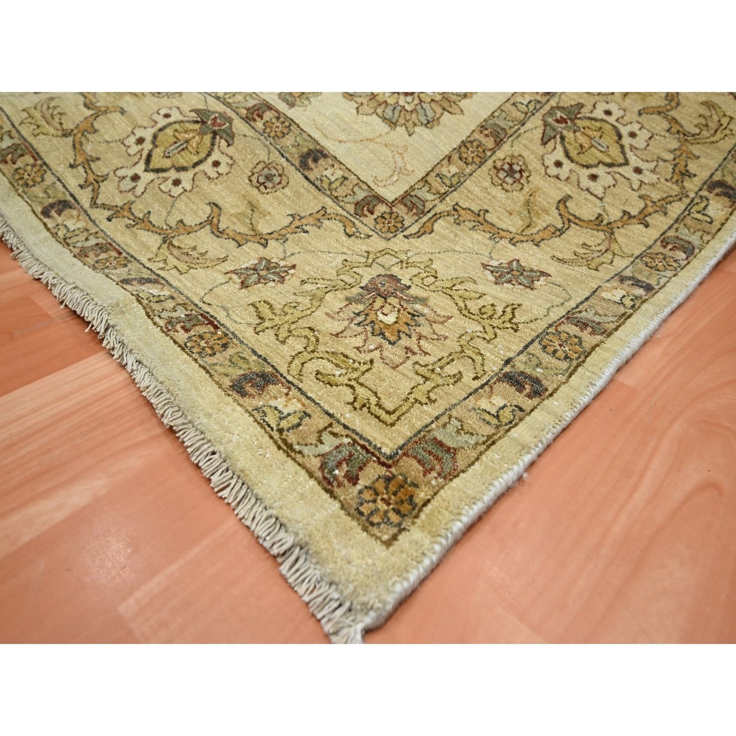 6'5"X8'2" Ivory Agra Ziegler Design Leaf Pattern Hand Knotted Wool Rug