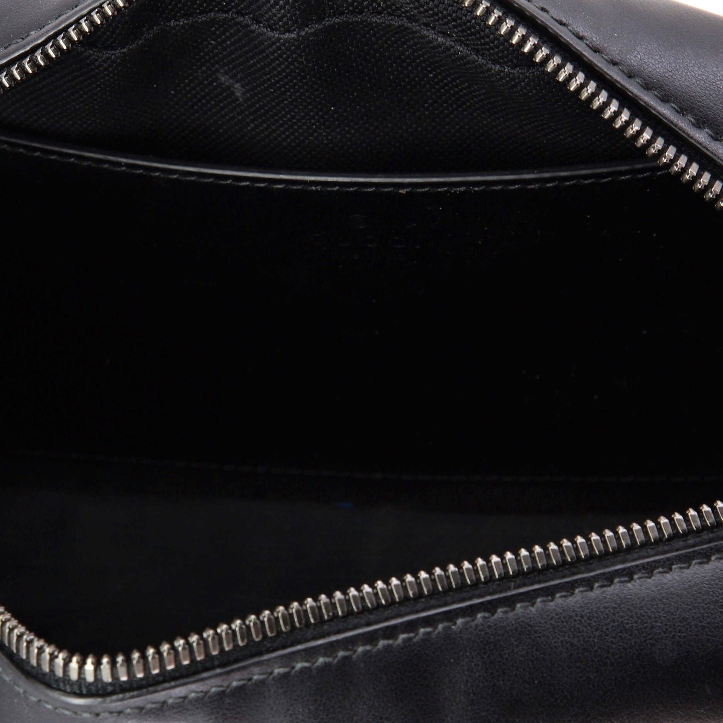 Gucci Gg Marmont Monochrome Shoulder Bag Matelasse Leather Small