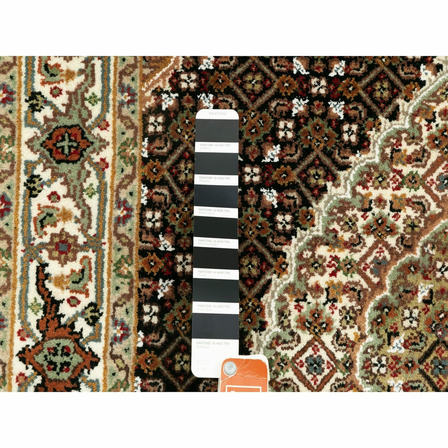 3'1"X5'6" Rich Black Tebraz Mahi 250 Kpsi Wool Hand Knotted Rug