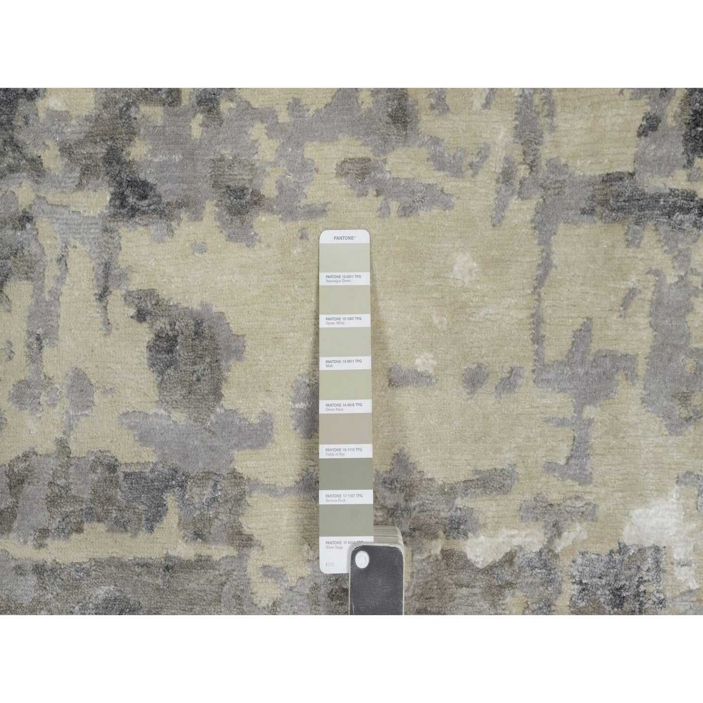 8'1"X10' Ivory With Gray Wool Rug Tree Bark And Fossil Design Hand Knotted