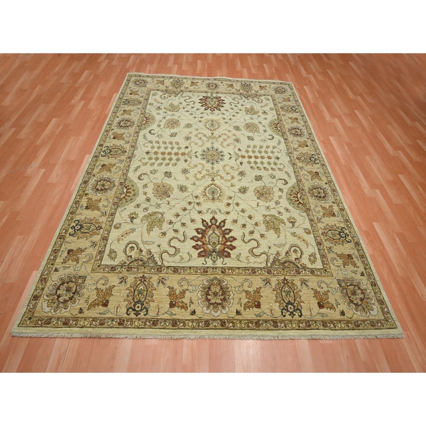 7'3"X9'3" Ivory Hand Knotted Agra Ziegler Design Leaf Pattern Wool Rug
