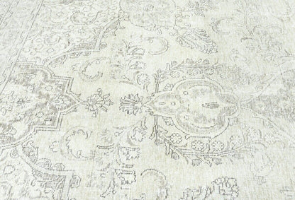 Distressed Vintage Oriental Rug Floral Dining
