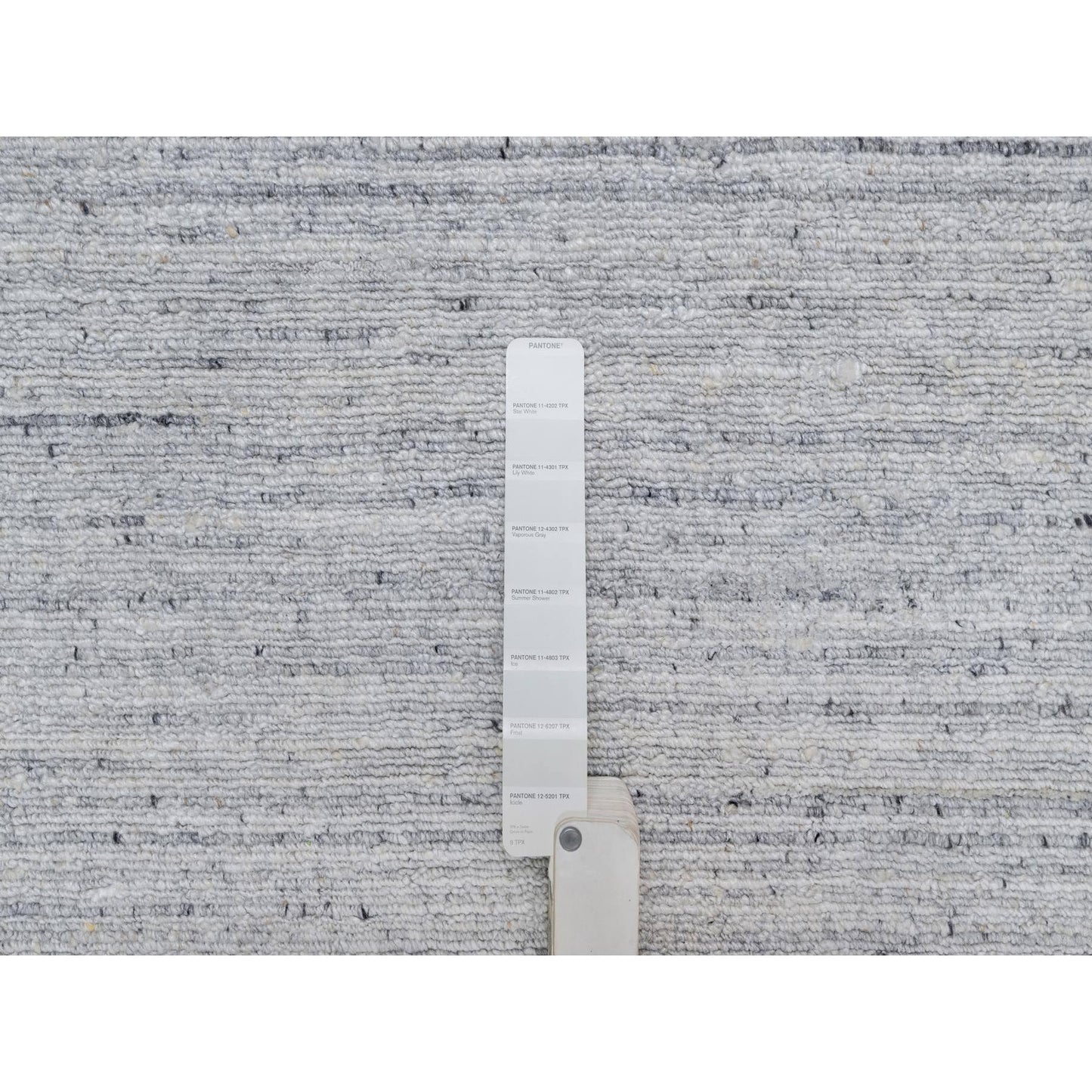 9'X12' Snow White Natural Wool Plain Modern Striae Design Hand Loomed Rug