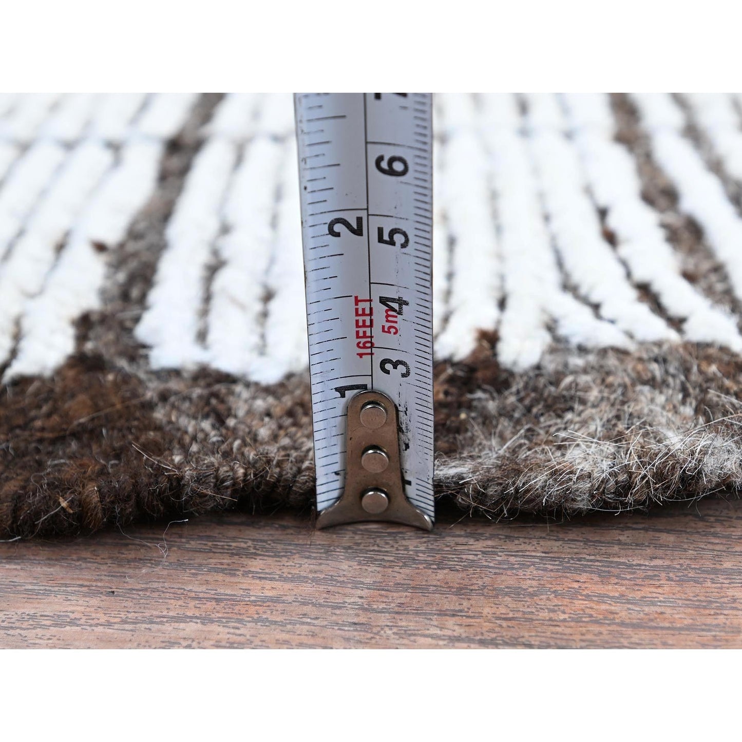 2'1"X2'8" White Moroccan Weave With Grid Design Wool Hand Knotted Mat Rug