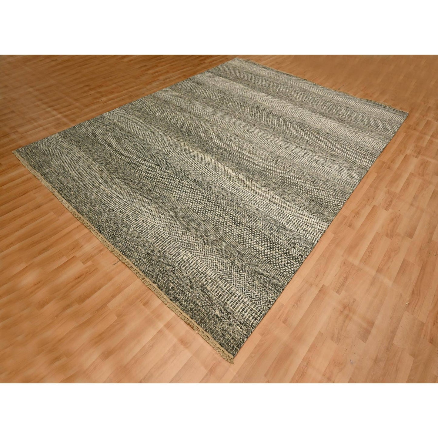 7'9"X10'2" Storm Gray Modern Grass Design Natural Wool Hand Knotted Rug