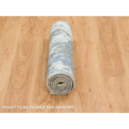 2'6"X5'9" Gray Hand Knotted Abstract Design Wool And Silk Runner Rug