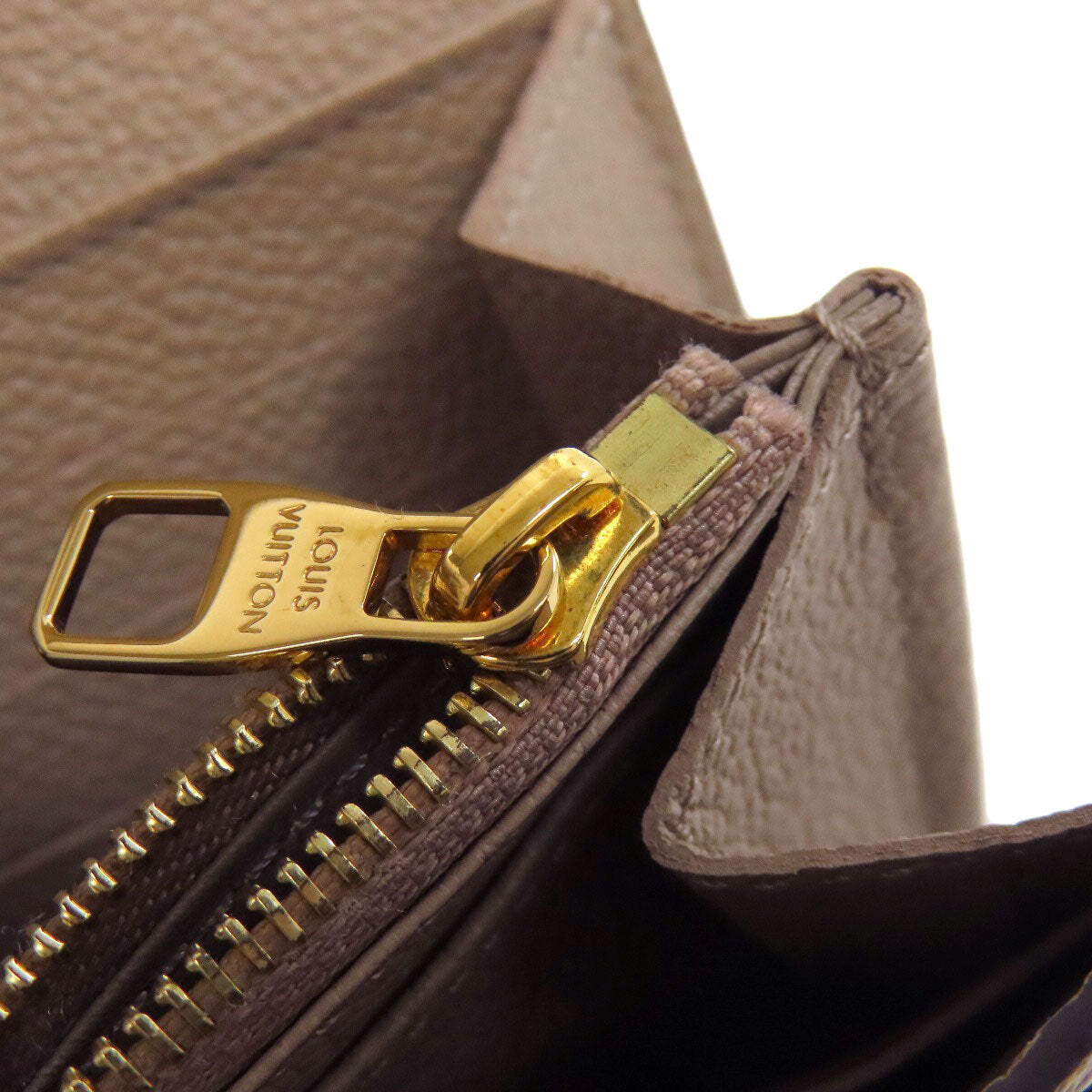 Louis Vuitton  M68708 Long Wallet (With Coin