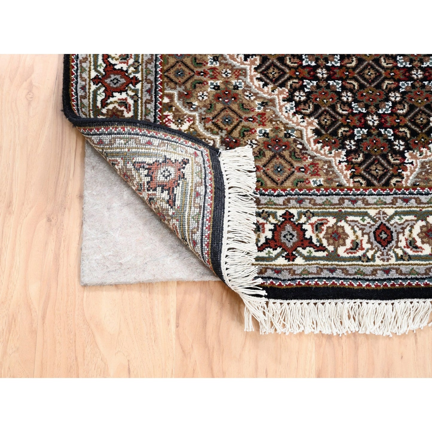 3'2"X5'6" Black Wool And Silk Fish Design Tebraz Mahi Hand Knotted Rug