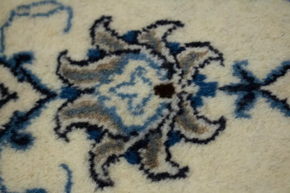 Classic Floral Plush 3X5 Nain Kashmar Oriental
