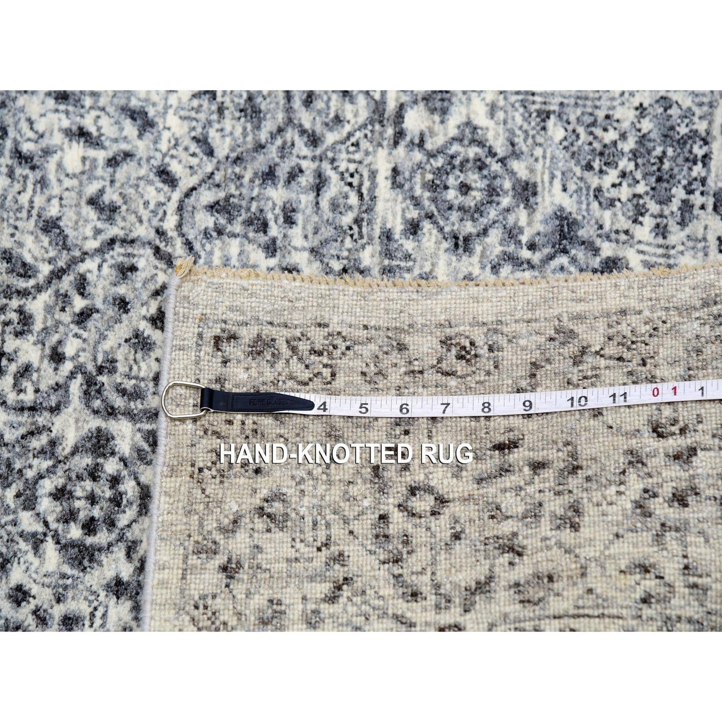 6'X6' White Mamluk Dynasty Design Undyed Wool Hand Knotted Square Rug