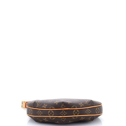 Louis Vuitton Croissant Handbag Monogram Canvas Pm