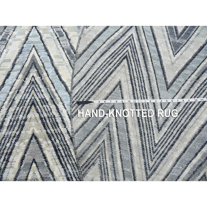 6'X6' Round Chevron Design Wool And Pure Silk Hand Knotted Ivory Rug