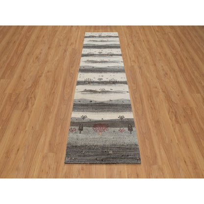 2'6"X9'10" White Lori Buft Animal Figurines Wool Hand Knotted Runner Rug