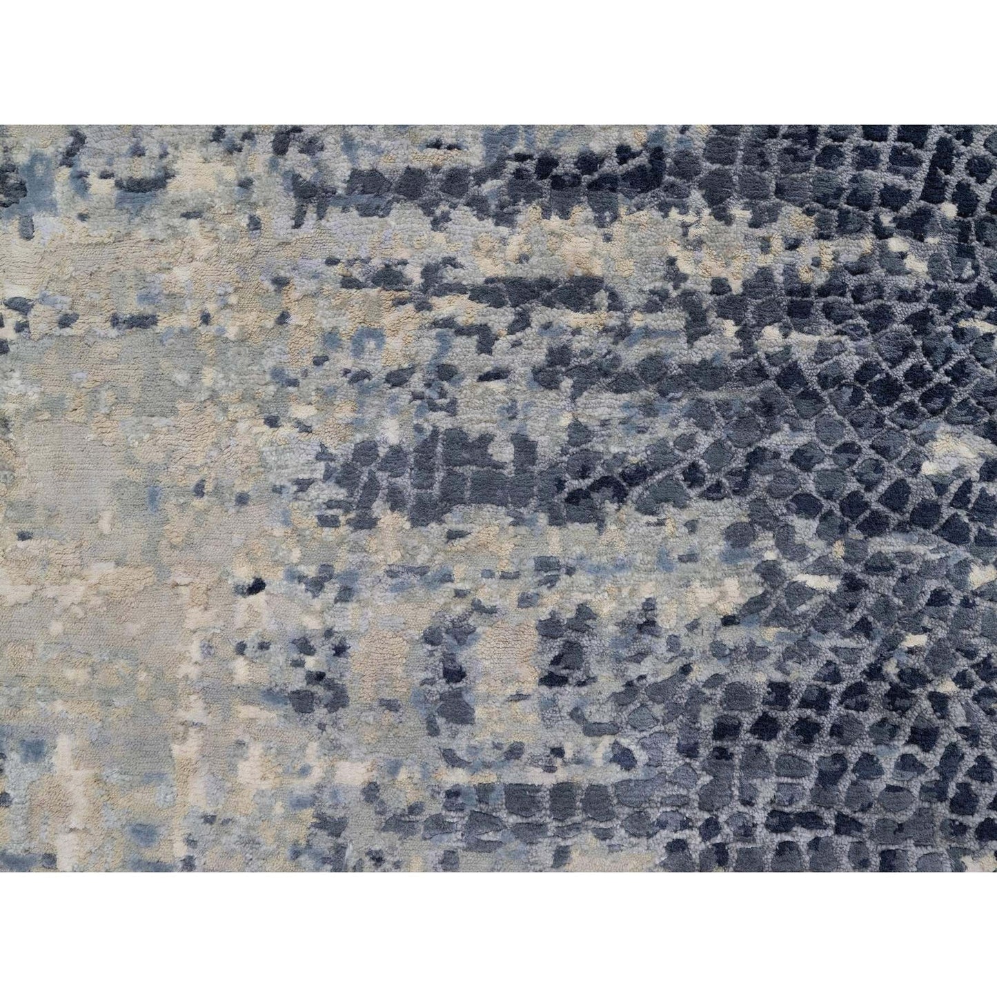2'7"X8' Pewter Gray Modern Abstract Wool And Silk Hand Knotted Runner Rug