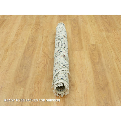 5'X5' Droplets White Hand Knotted Nain Center Medallion Floral Round Rug