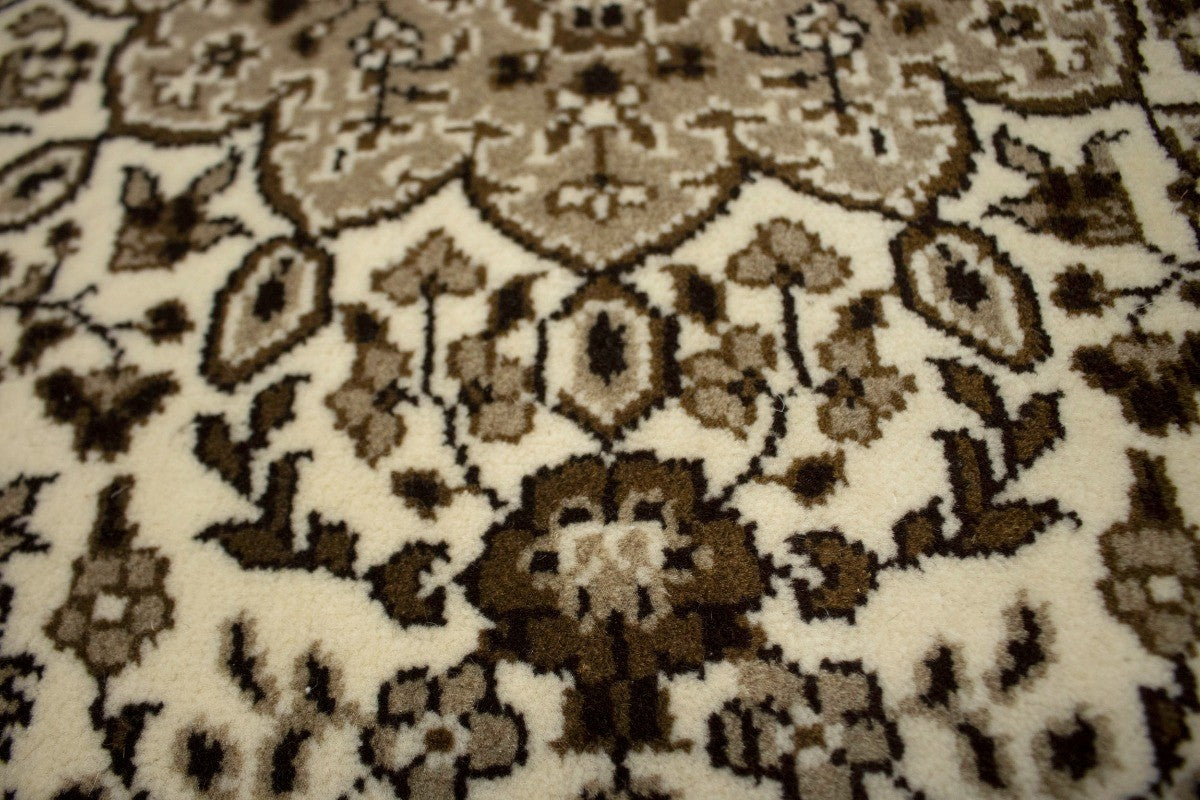 Fine Floral Hand-Knotted Kirman Square 5X5