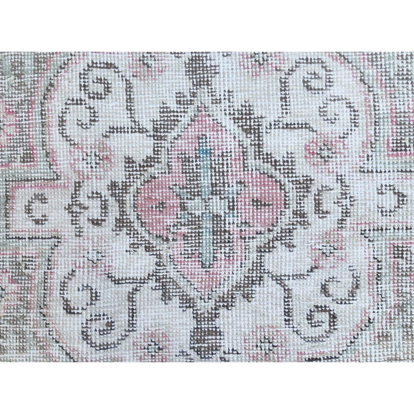 6'4"X9'6" Red Natural Wool Bohemian Farsian Tebraz Medallion Design Rug
