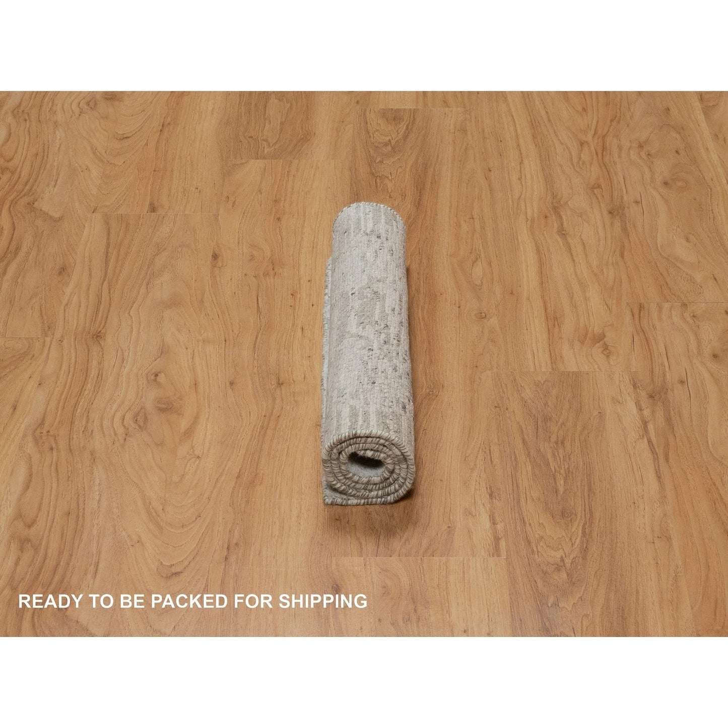 2'x3' Pastel Gray Modern Design Undyed Natural Wool Hand Knotted Mat Rug