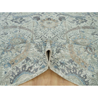 8'X8' Delicate White Sickle Leaf Hand Knotted Silk And Wool Square Rug