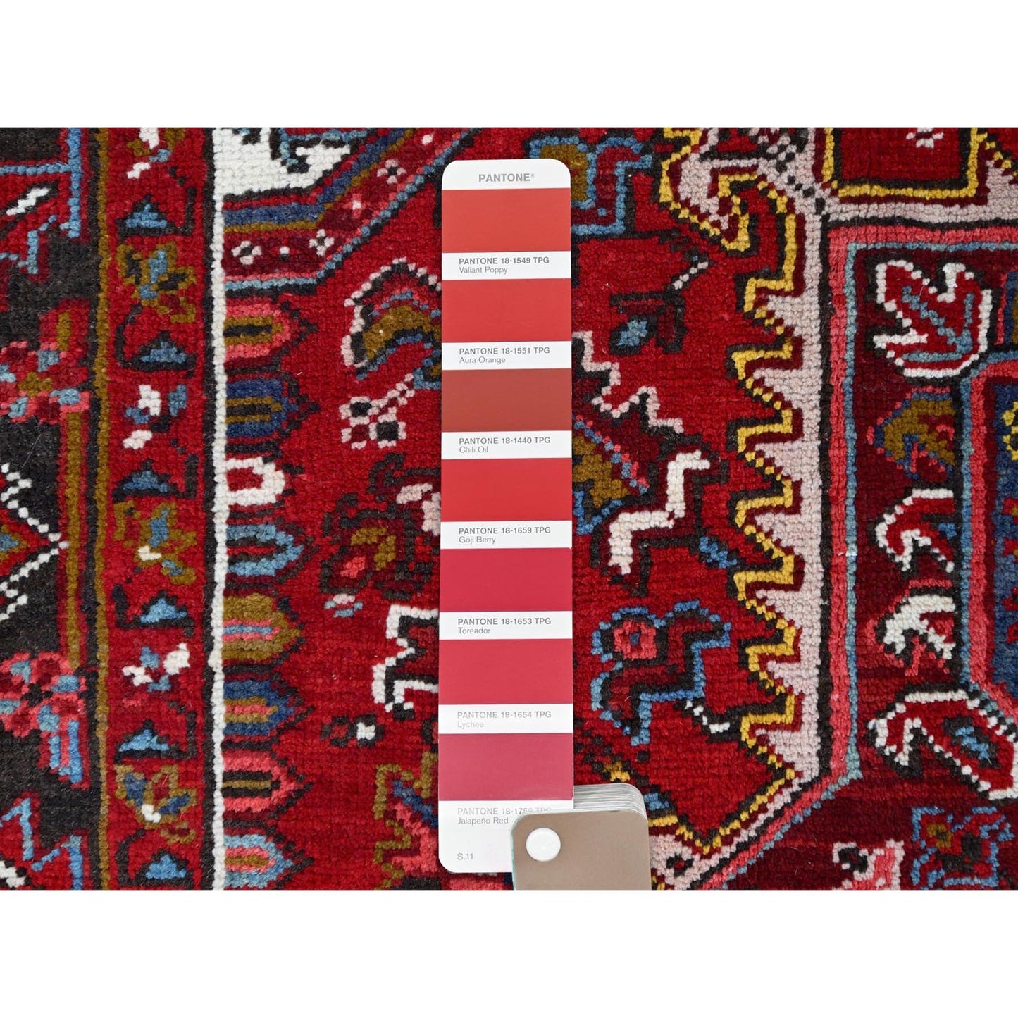 8'7'X11'1" Red Vibrant Wool Tribal Village Nomad Art Vintage Oriental Rug