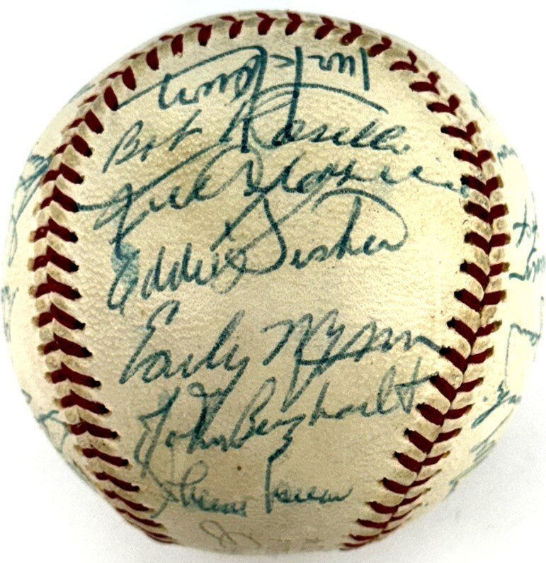 1962 Chicago White Sox Team Signed Baseball (30)