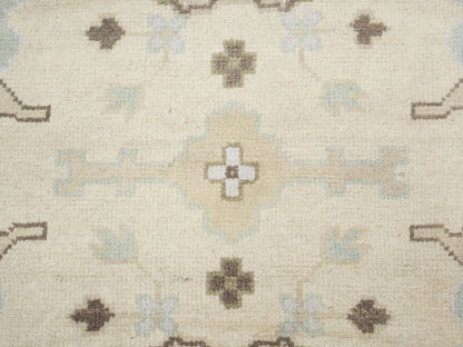 Hand-Knotted Cream Round Oushak Oriental Rug